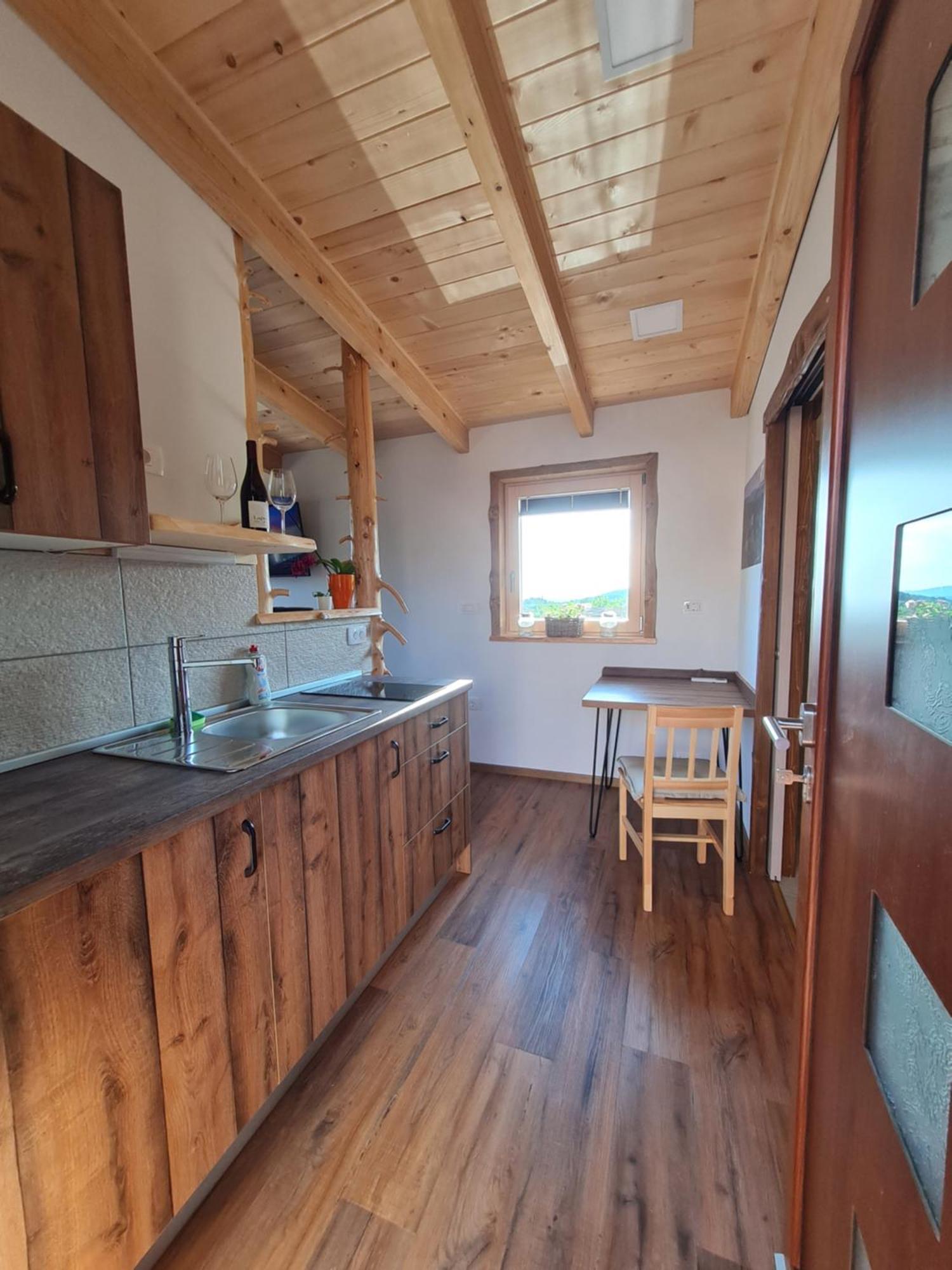 Panorama Glamping Vipavska Dolina Apartment Dobravlje Екстериор снимка